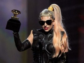 Леди Гага безобразно разжирела