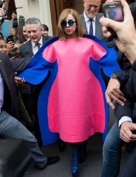 Леди Гага безобразно разжирела