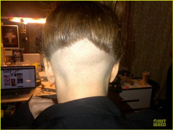 lady-gaga-shaved-head-01