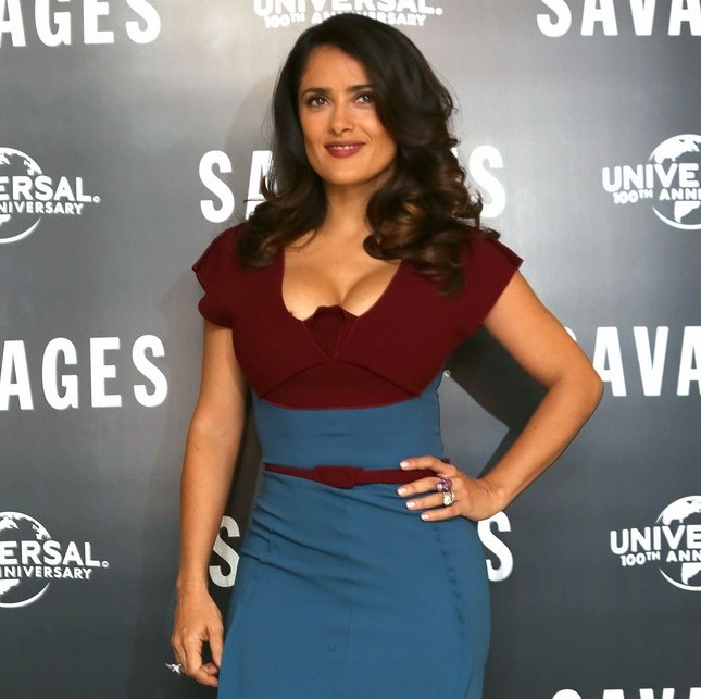 salma-hayek-savages-photo-call-london-01