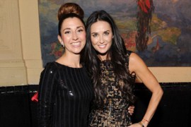 Деми Мур наконец-то превратилась снова в красотку