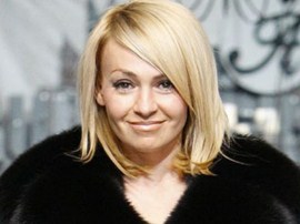 Яна Рудковская из-за беременности не может ходить