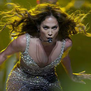 1352639591 830