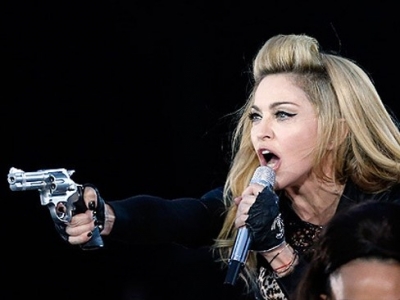 6f11b-madonna-dast-v-moskve-koncert