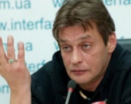 Актер Александр Домогаров неожиданно помолодел