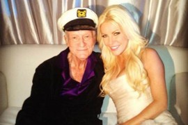 86-тилетний основатель журнала Playboy Хью Хефнер женился на девушке, младше его на 60 лет