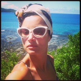 Яркие фото с экзотического отдыха Тины Канделаки