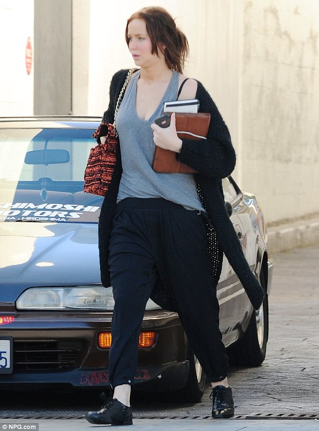 article-2259798-16D61914000005DC-813 634x856