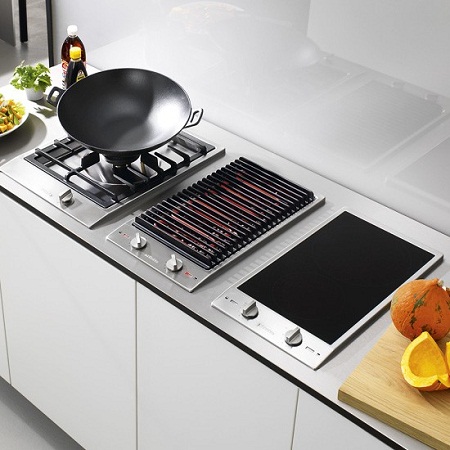 dizajn-DOMINO-varochnoj-poverhnosti