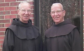 92-летние близнецы не расставались ни на секунду всю жизнь!