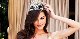 Самая красивая девушка Украины примерила корону Мисс Вселенной 