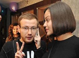 Сюзанна Абдула встречается с Денисом Повалий