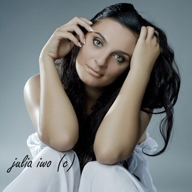 Звездные причуды: Стас Михайлов ездит исключительно на «Лексусе», а Ваенга требует коньяк Martel