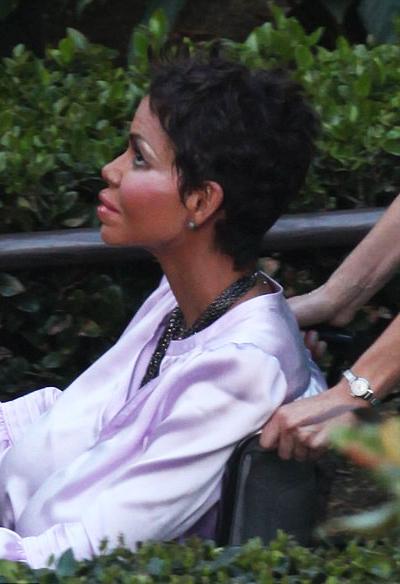 Во что превратилась Холли Берри (фото)?