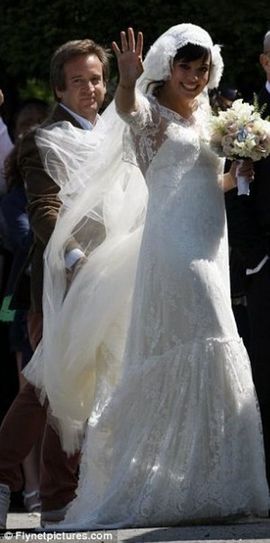 Певица Лили Аллен вышла замуж