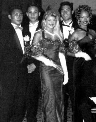 Фото звезд с выпускного бала