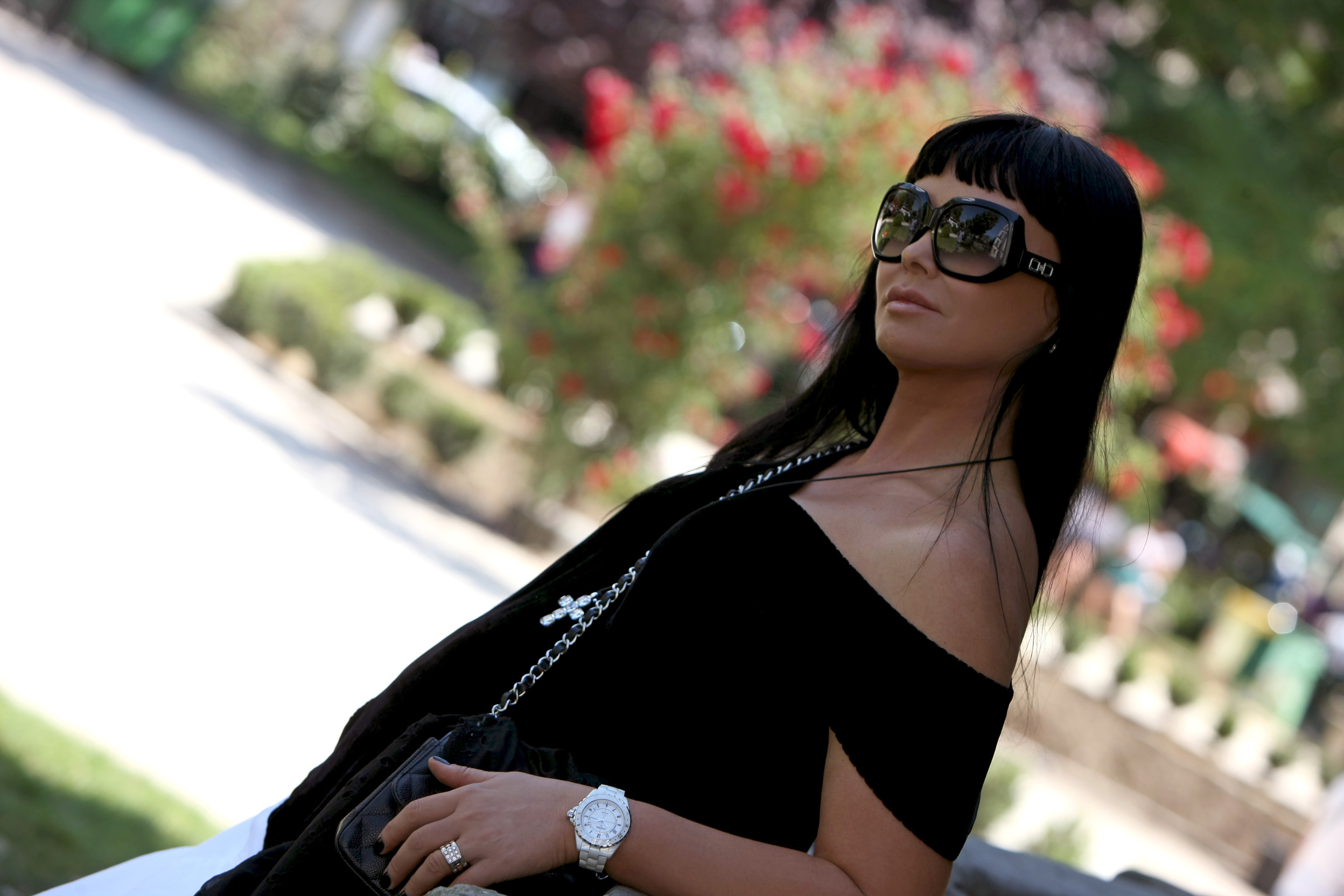 АССИЯ АХАТ ЖИЛА ПО СОСЕДСТВУ С АНТОНИО БЕНДЕРАСОМ, А НА ДЕНЬ СВОЕГО РОЖДЕНИЯ СБЕЖАЛА В АЗИЮ