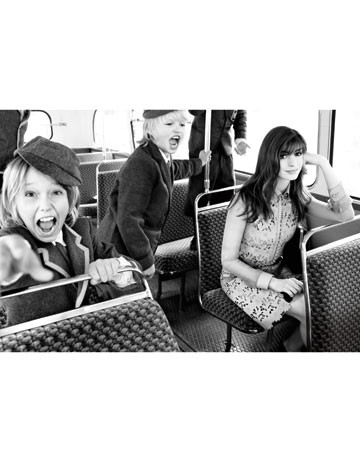 Принцесса Энн Хэтэуэй в журнале Harper's Bazaar