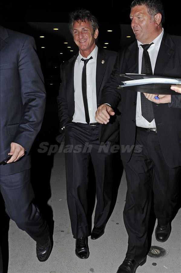 Канны-2011: Шон Пенн развлекается без Скарлетт Йохансон!