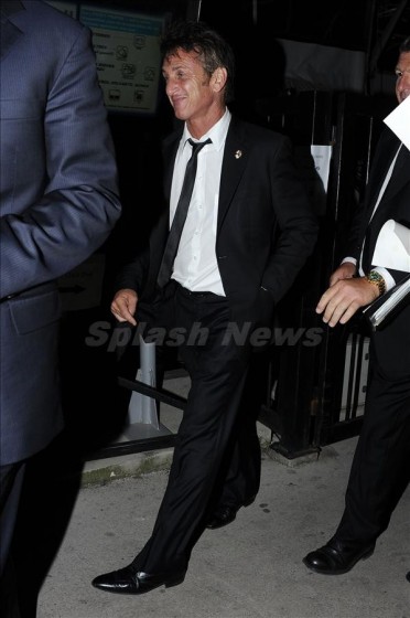 Канны-2011: Шон Пенн развлекается без Скарлетт Йохансон!