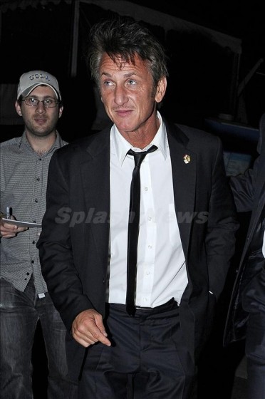 Канны-2011: Шон Пенн развлекается без Скарлетт Йохансон!