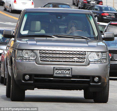 Дженнифер Энистон обручальное кольцо