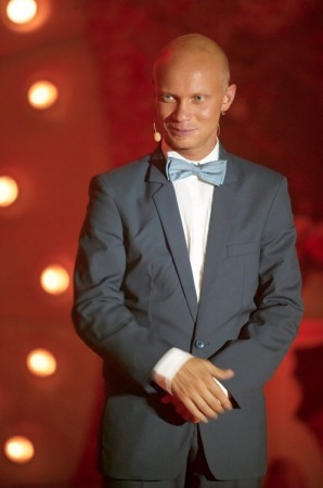 В «Comedy Woman» порезали ведущего!