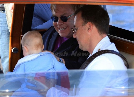 Новые фото сына Элтона Джона и Дэвида Ферниша