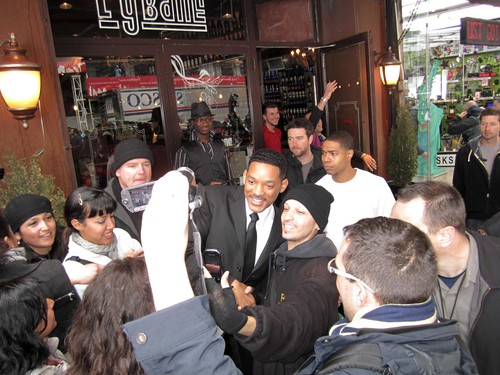 Эксклюзивные фото со съемок «Людей в черном – 3»!