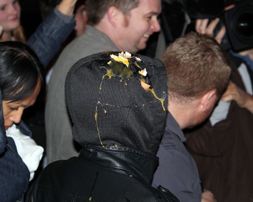 Леди Гагу забросали яйцами в Сиднее