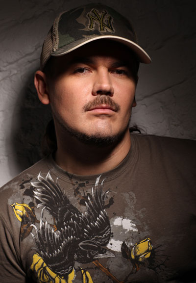 Фагот подбил глаз Сергею Звереву