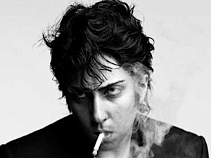 Леди Гага вновь перевоплотилась в мужчину!