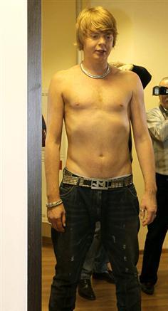 Григорьев – Апполонов устроил стриптиз! (фото)