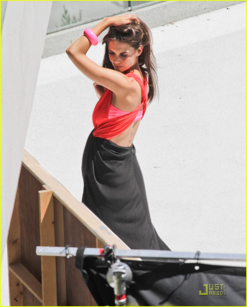 Кэти Холмс в модной голливудской фотосессии