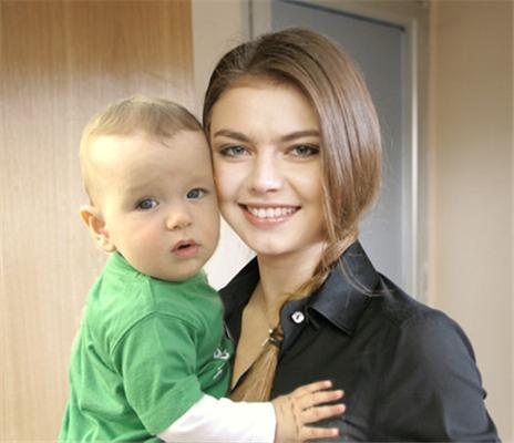 Владимир Путин и Алина Кабаева: все тайное становится явным!