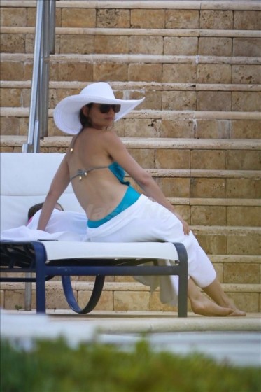 Кэти Холмс и Сури Круз на Майами Бич