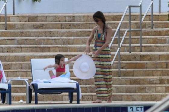 Кэти Холмс и Сури Круз на Майами Бич