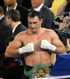Виталий Кличко: это будет драматичный бой (фото)