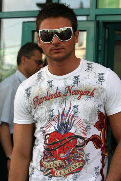 Сергей Лазарев травмирован