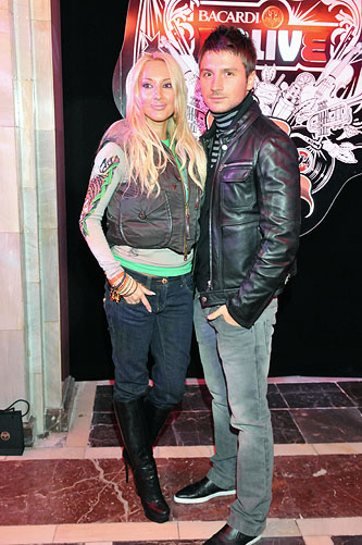 Фанатки Сергея Лазарева угрожают Лере Кудрявцевой