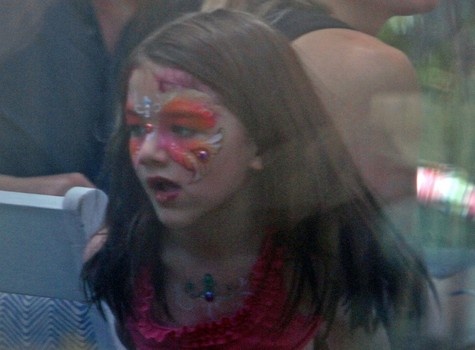 В честь дня рождения папы Сури Круз устроила представление!