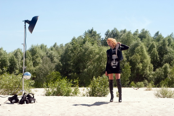 Даша Медовая терпела зной ради рекламы