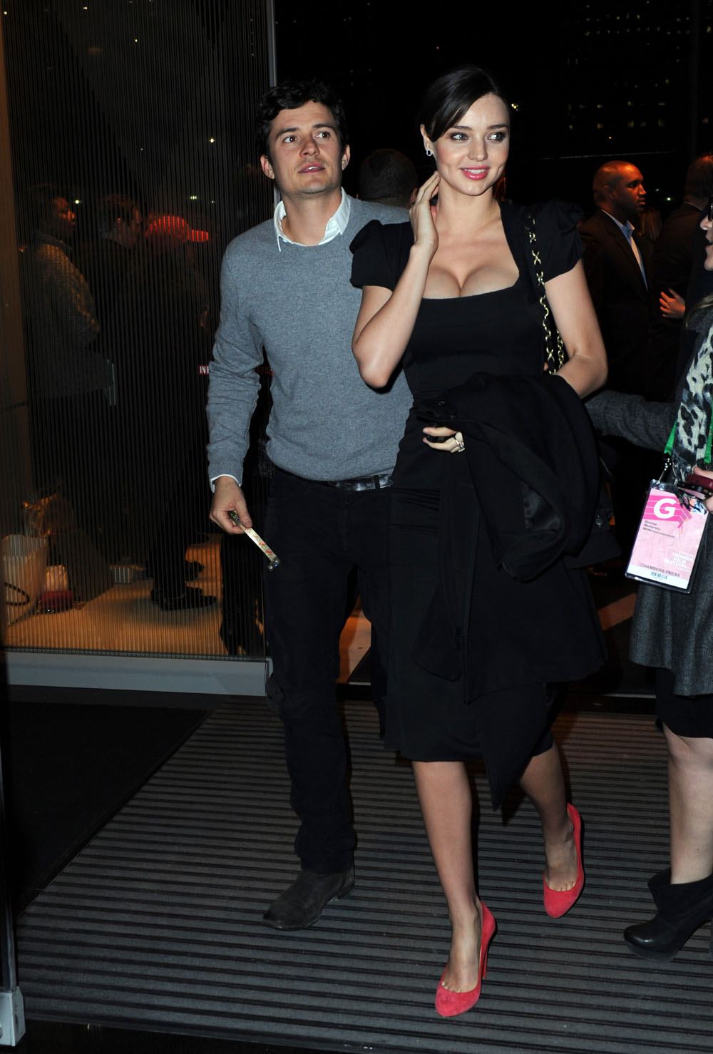 Пышные формы Миранды Керр: преображение после родов! (фоторепортаж)