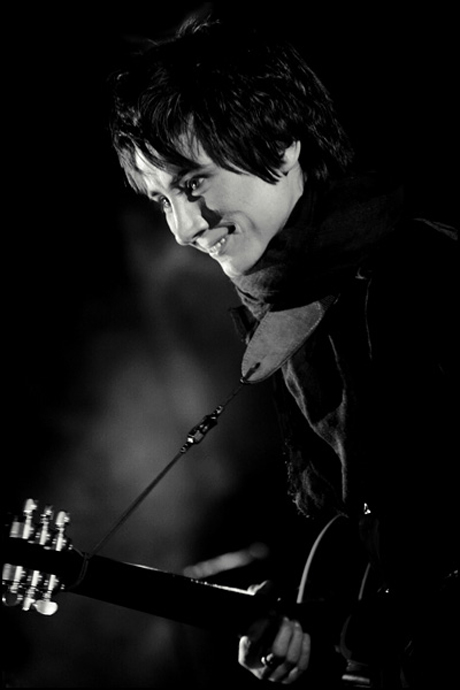 Земфира усыновит ребенка?