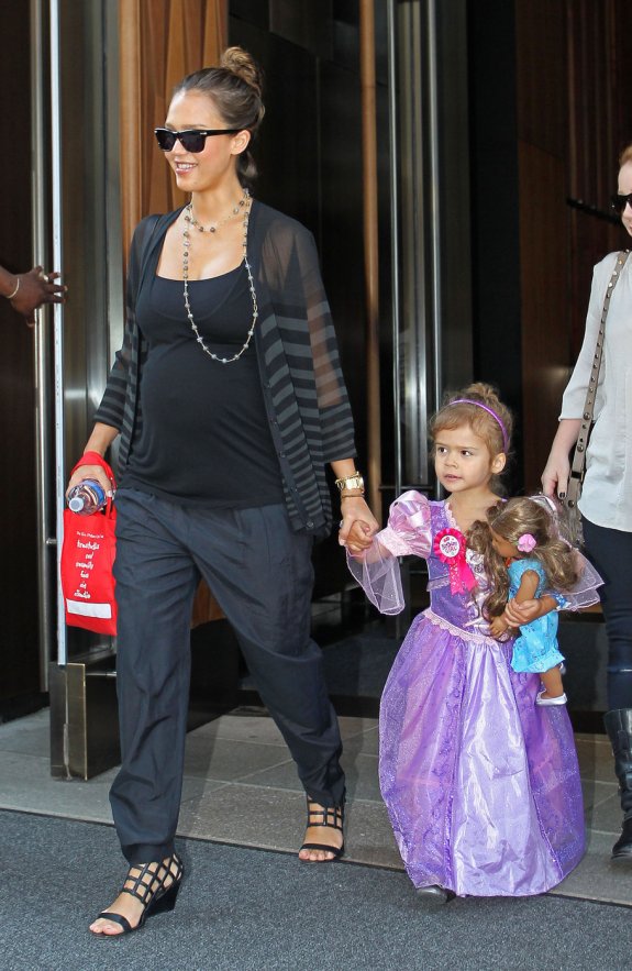 День рождения дочери Джессики Альбы