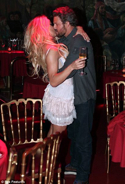 Страстное свидание Памелы Андерсон