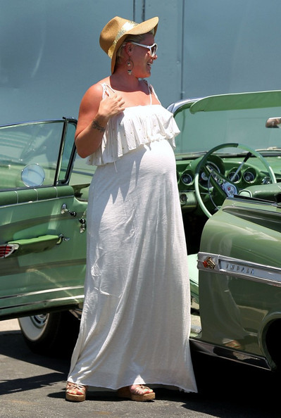 Беременная Пинк в Малибу