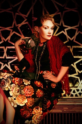 Ксения Собчак и Рената Литвинова разбирают гардеробы...