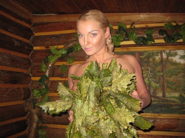 Волочкова опять за свое: в сети появилась «банная» фотосессия в стиле «ню»!