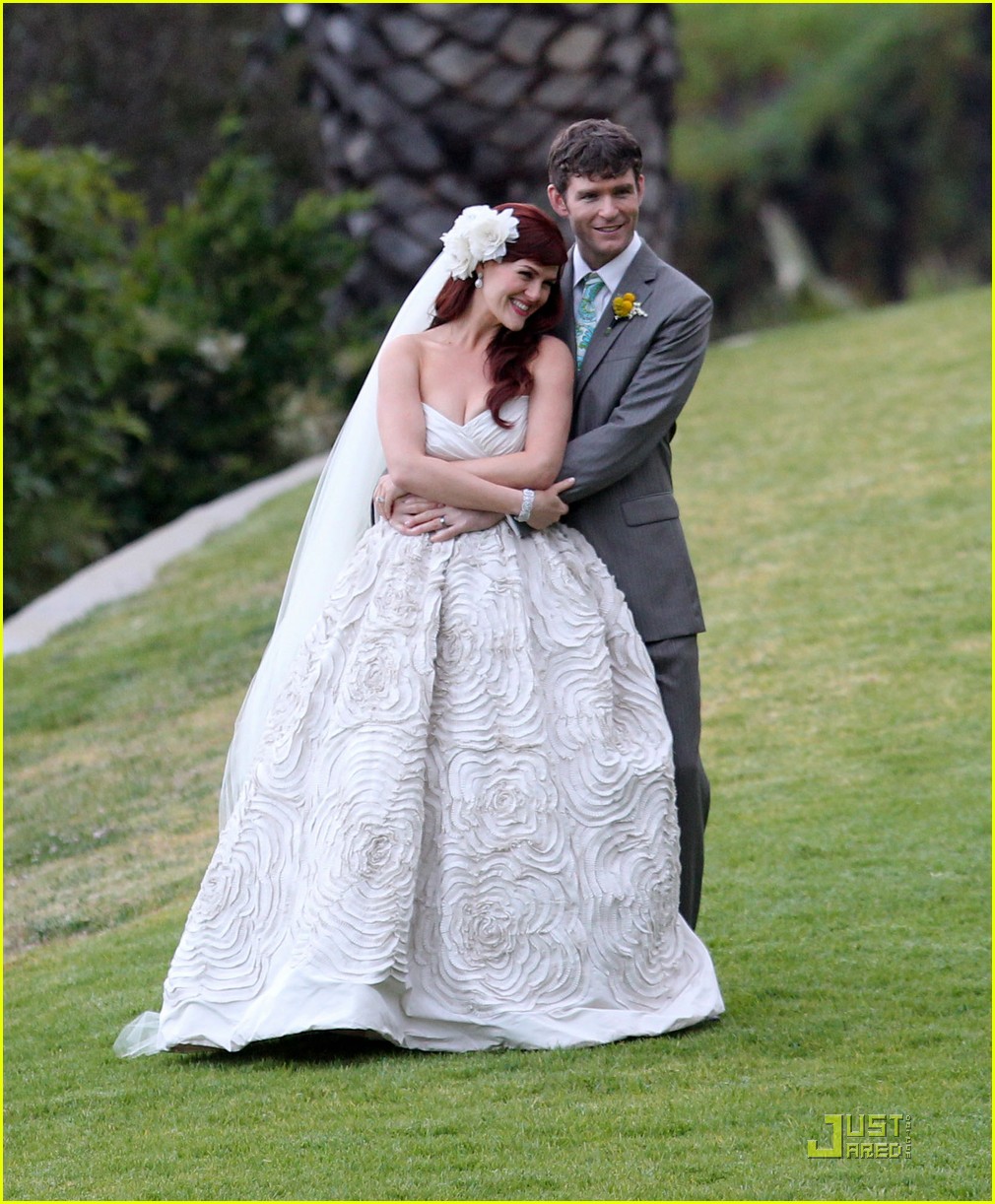 Звезда сериала «Клава давай!» вышла замуж!